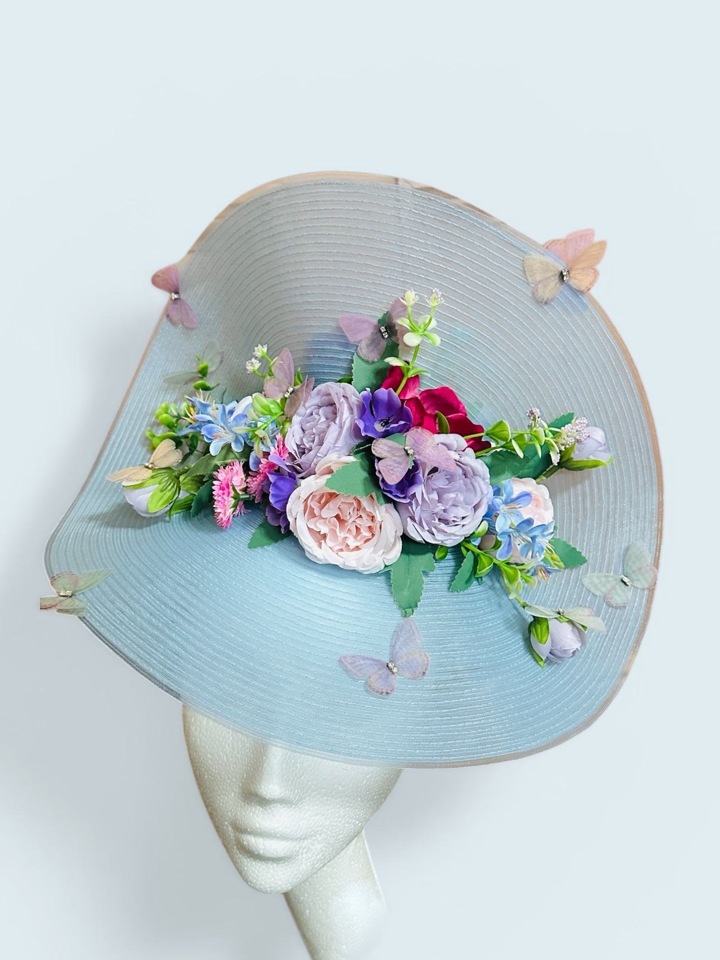 Crinoline disc with flower detail